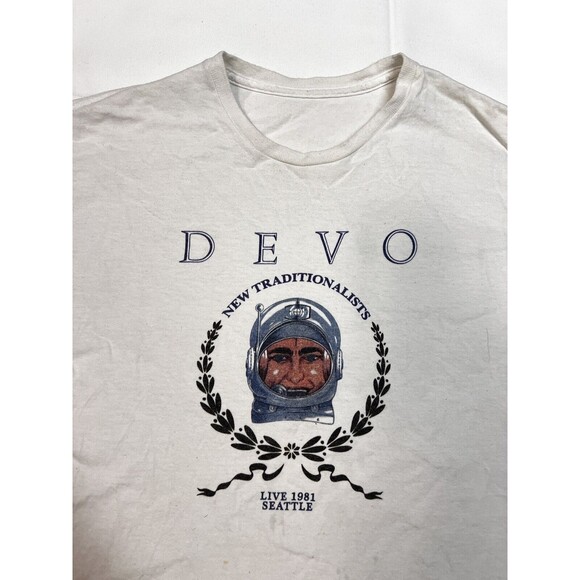 DEVO 1981 SEATTLE LIVE Concert Graphic Shirt Sz M White   New Traditionalists - Picture 1 of 6